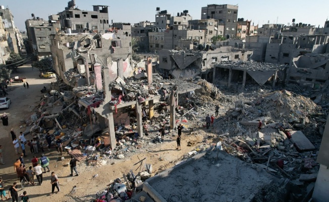 Bombardıman altındaki Gazze'de 32 bin konut yerle bir oldu