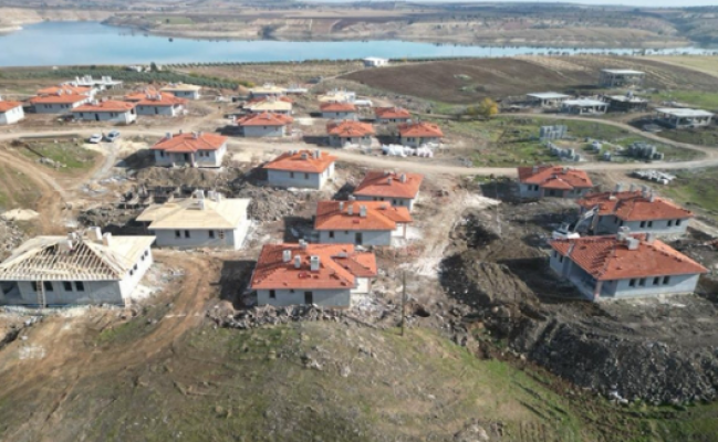 Şanlıurfa'da Atatürk Barajı kıyısındaki köy konutları martta teslim edilecek