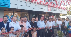 İlklerin temsilcisi Kelebek Mobilya, yeni mağaza açılışlarıyla büyümeye devam ediyor